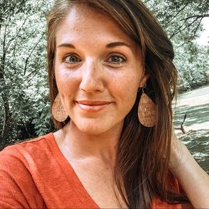 Meet your Posher, Ashleigh